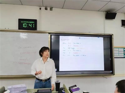 狄欣萍(Deonna) A-Level數(shù)學(xué)教研組長(zhǎng)