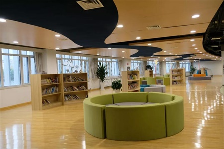 學校閱覽室