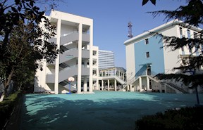 小學(xué)二部校園